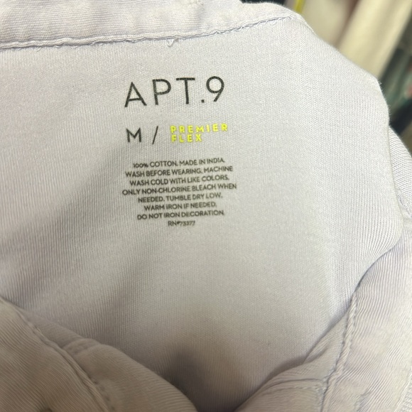APT. 9 lavender polo (M) - Picture 3 of 3